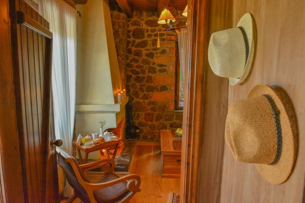Nymfes Guesthouse Синикия-Меси-Трикала Номер фото