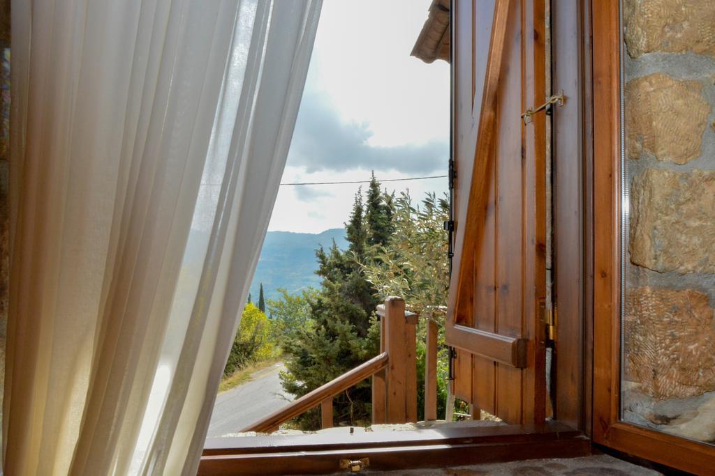 Nymfes Guesthouse Синикия-Меси-Трикала Экстерьер фото