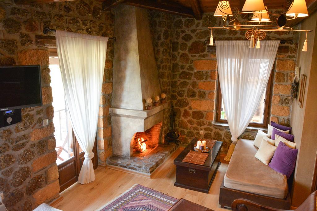 Nymfes Guesthouse Синикия-Меси-Трикала Номер фото
